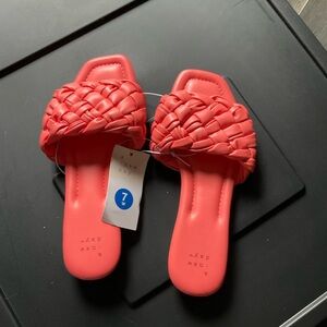 A new day Carissa slide size 7 W